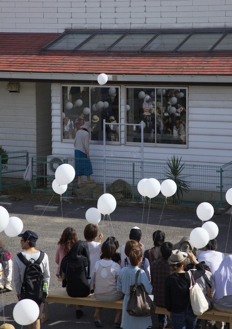 瀬戸内国際芸術祭10モノクロームサーカス 服部滋樹直島劇場 ー終わりのない劇場ー Design Graf 瀬戸内国際芸術祭10モノクロームサーカス 服部滋樹直島劇場 ー終わりのない劇場ー Design Graf