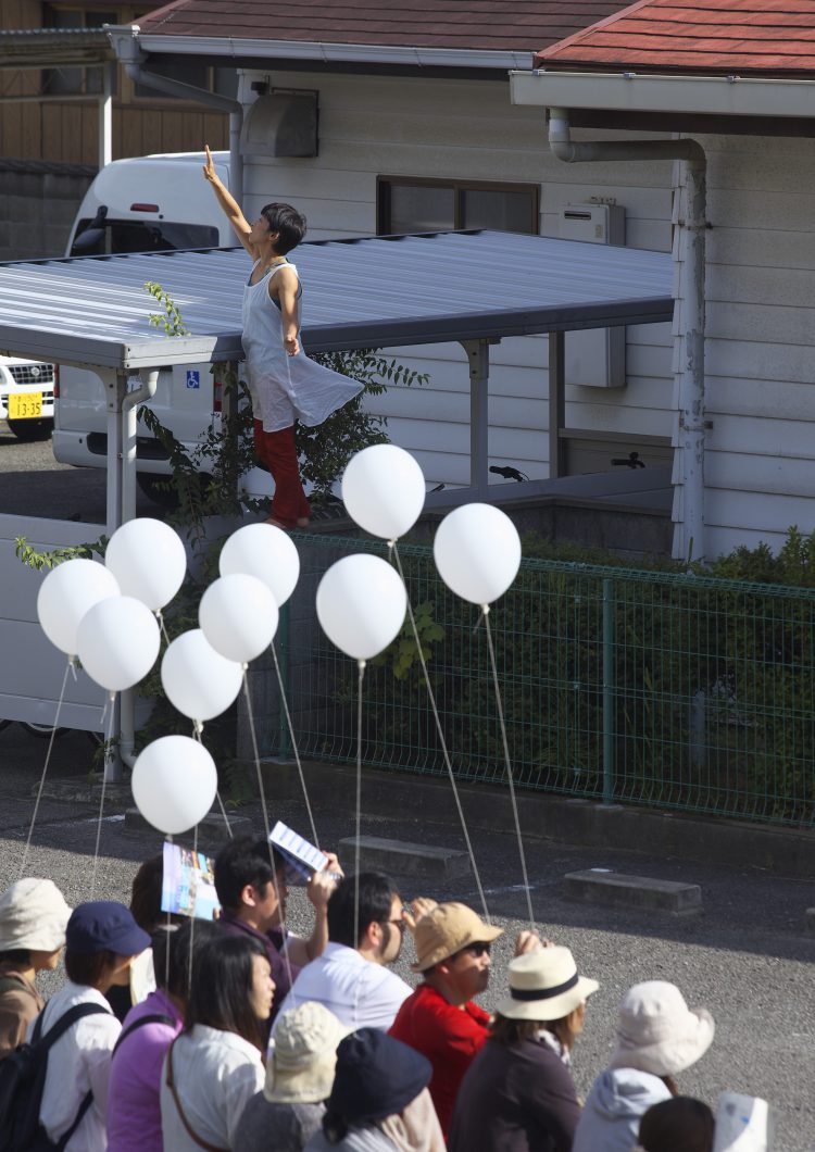 瀬戸内国際芸術祭10モノクロームサーカス 服部滋樹直島劇場 ー終わりのない劇場ー Design Graf 瀬戸内国際芸術祭10モノクロームサーカス 服部滋樹直島劇場 ー終わりのない劇場ー Design Graf